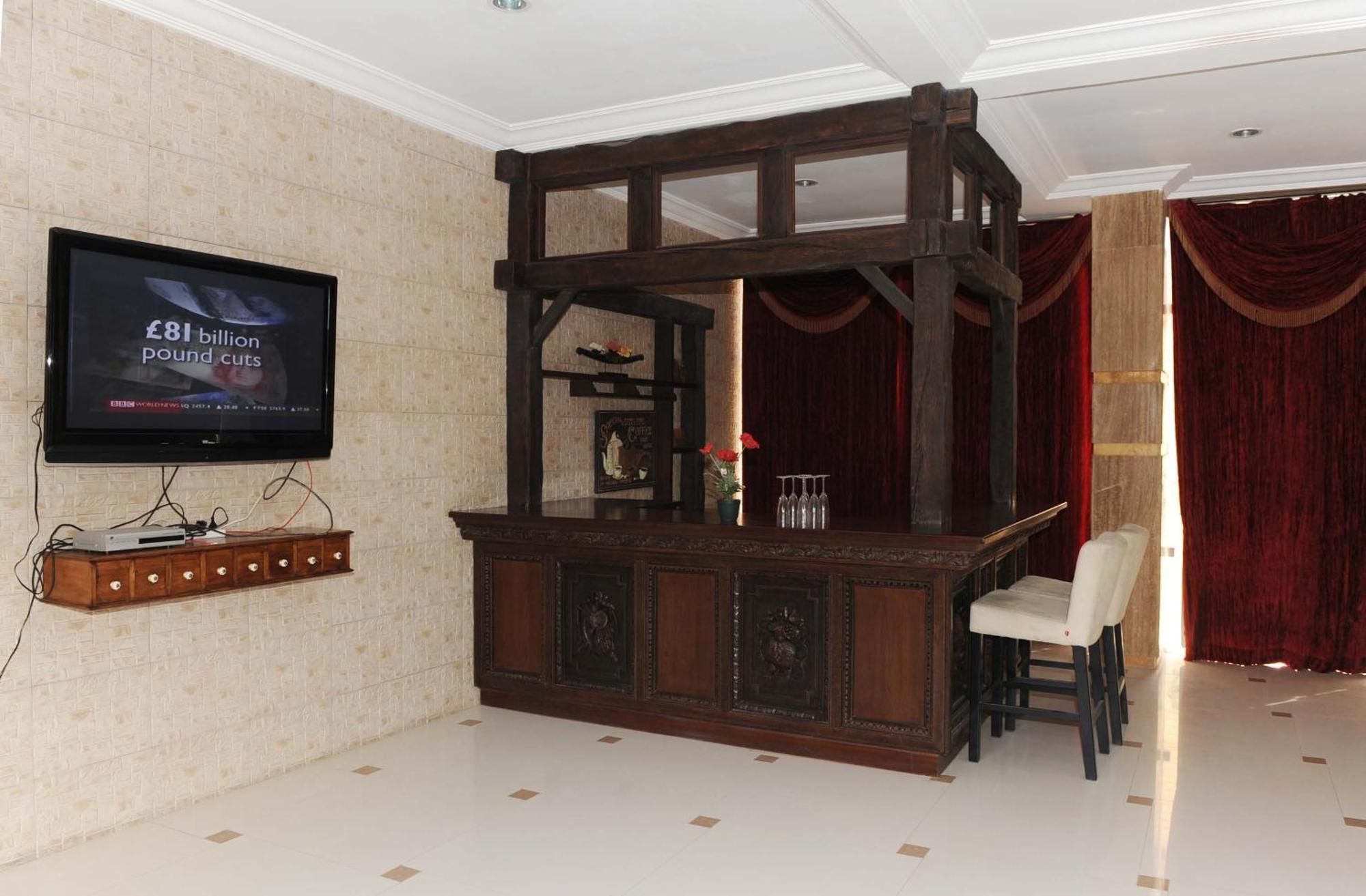 Gulf Continental Suite Kuvait Kültér fotó